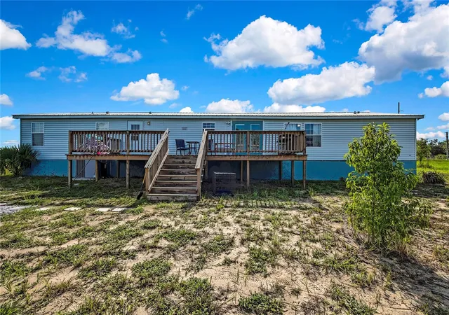 Photo 2 of Sale Pending at 11089 Fulmar Rd, Weeki Wachee, FL 34614 | MLS# W7877982 | Listing updated on 2026-08-31