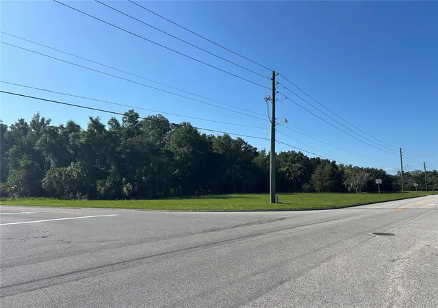 1st image of 1881 Se 30th Ave, Ocala, FL 34471 | MLS# OM707151