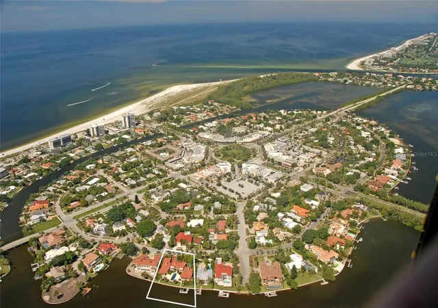 5th image of 139 S Washington Dr, Sarasota, FL 34236 | MLS# A4661401