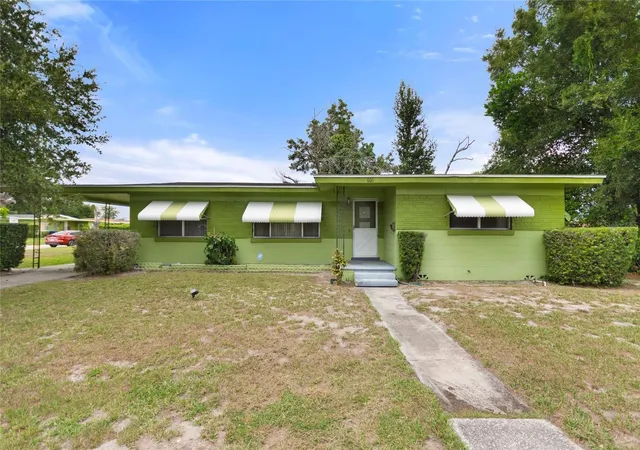 2nd image of 601 Avenue U Ne, Winter Haven, FL 33881 | MLS# P4935845