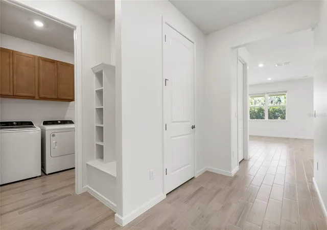 Photo 4 of Single family home for sale at 6376 Shimmering Shores Ln, Saint Cloud, FL 34771 | MLS# O6334315 | Listing updated on 2026-10-08