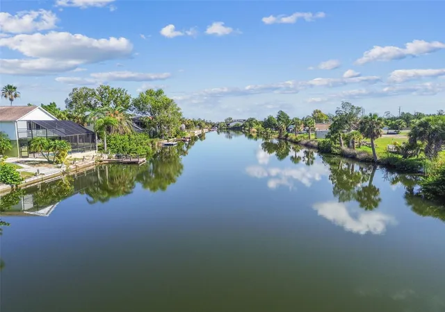 Homes for sale in Hernando Beach, FL | 3314 Fernleaf Dr, Hernando Beach, FL 34607 | MLS# TB8415551