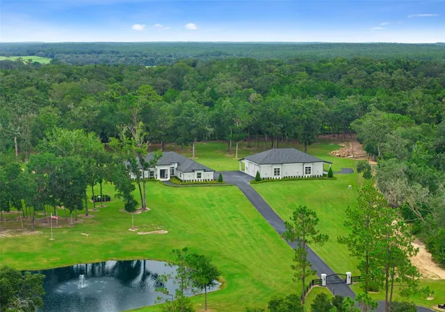 2nd image of 1825 W Oak Valley Ct, Homosassa, FL 34446 | MLS# OM707224
