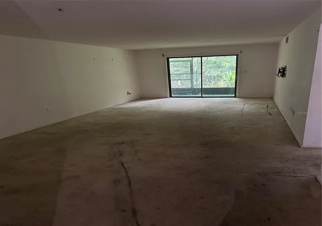 5th image of 2415 Ne 7Th St #2, Ocala, FL 34470 | MLS# OM707247