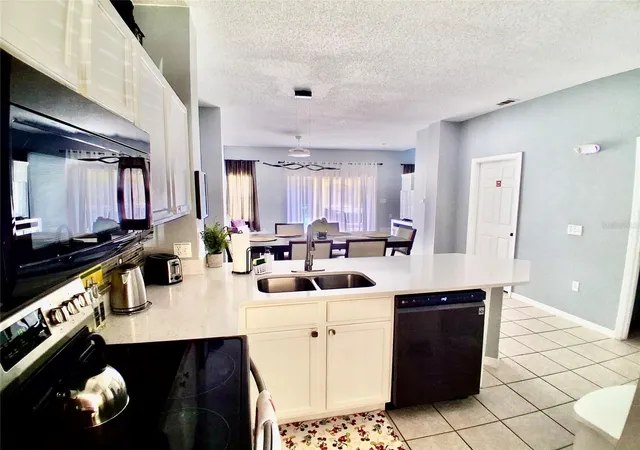 Photo 3 of Townhouse for sale at 157 Pompano Beach Dr, Kissimmee, FL 34746 | MLS# S5132465 | Listing updated on 2026-09-04
