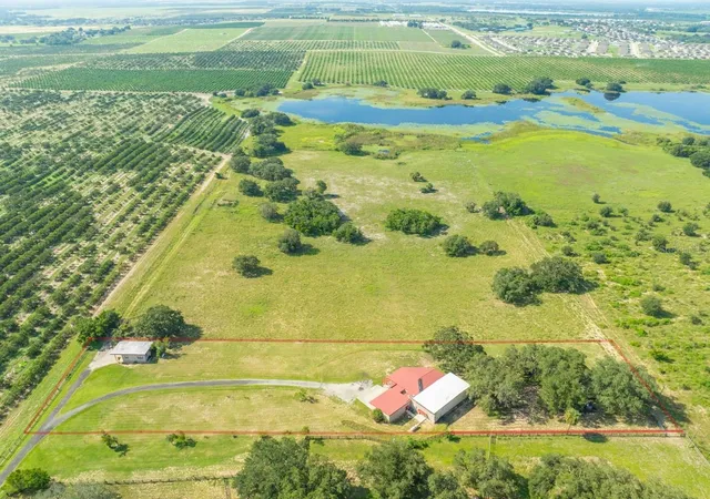 Photo 3 of Single family home for sale at 2741 Edwards Rd, Haines City, FL 33844 | MLS# P4935872 | Listing updated on 2026-08-20