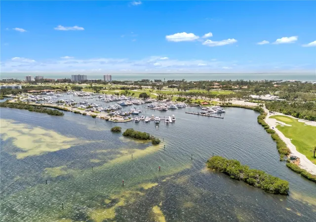 Homes for sale in Longboat Key, FL | 2600 Harbourside Dr #R9, Longboat Key, FL 34228 | MLS# A4661661