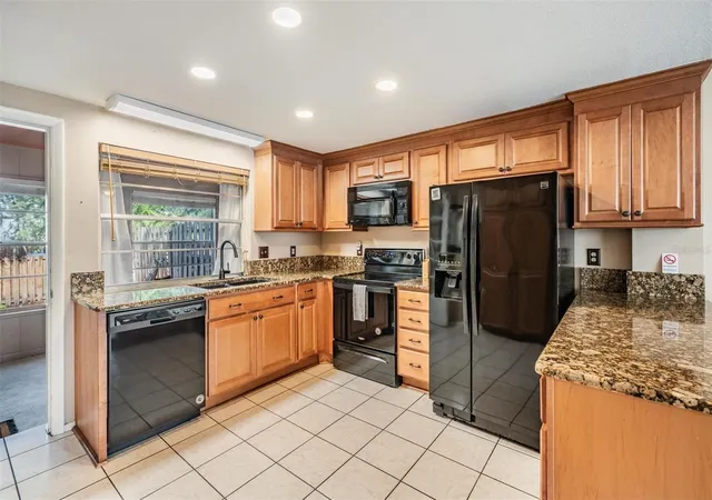 5th image of 14631 Lake Forest Dr, Lutz, FL 33559 | MLS# TB8416324