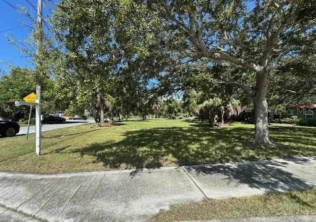 2nd image of 380 Hancock St, Dunedin, FL 34698 | MLS# TB8416390