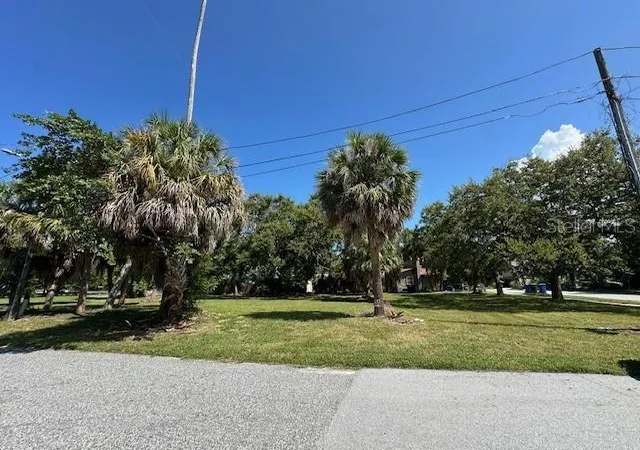 4th image of 380 Hancock St, Dunedin, FL 34698 | MLS# TB8416390