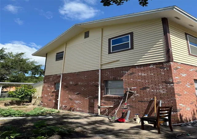 3rd image of 3356 Avenue Q Nw, Winter Haven, FL 33881 | MLS# S5132588