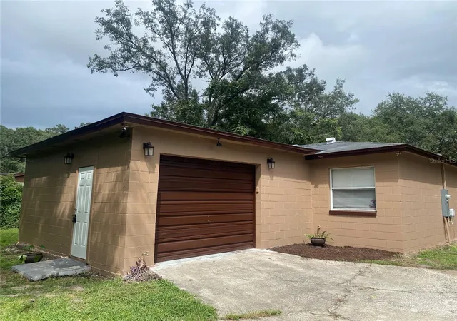 Homes for sale in Apopka, FL | 1608 Long Ln, Apopka, FL 32703 | MLS# S5132596