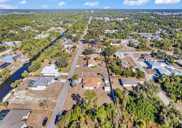 Homes for sale in Port Charlotte, FL | 2298 Cedarwood St, Port Charlotte, FL 33948 | MLS# C7513489