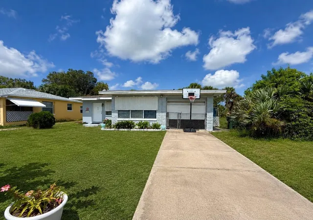 2nd image of 1517 N Grandview Ave, Daytona Beach, FL 32118 | MLS# O6335487