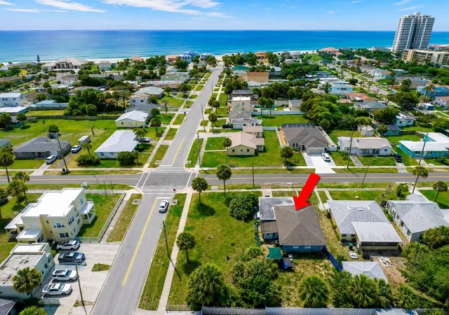 3rd image of 1517 N Grandview Ave, Daytona Beach, FL 32118 | MLS# O6335487