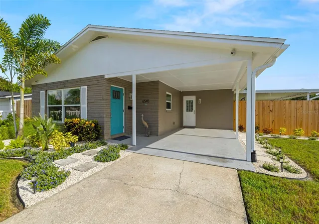 1st image of 6545 S West Shore Cir, Tampa, FL 33616 | MLS# TB8417147
