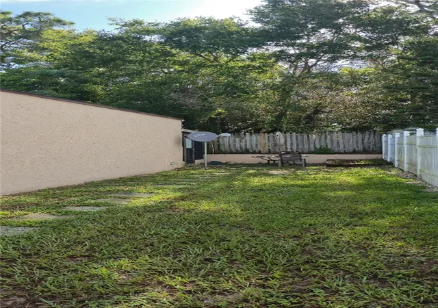 4th image of 2214 Oak Wind Dr, Holiday, FL 34691 | MLS# TB8417286