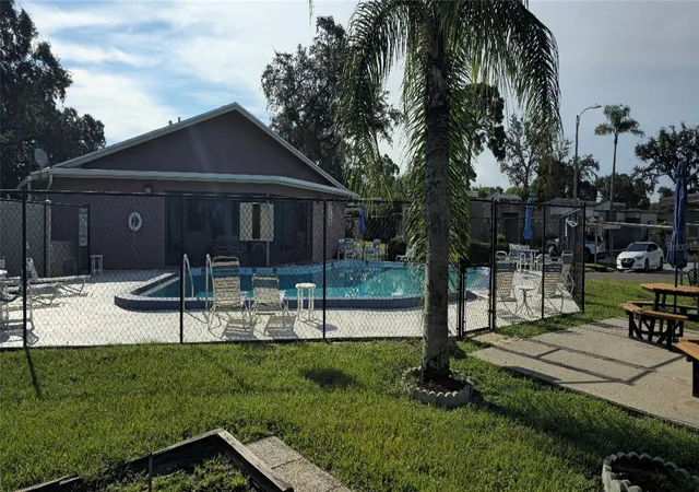 5th image of 2214 Oak Wind Dr, Holiday, FL 34691 | MLS# TB8417286