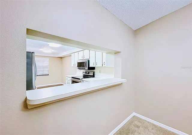 2nd image of 2020 Lakeview Dr #203, Clearwater, FL 33763 | MLS# TB8417294