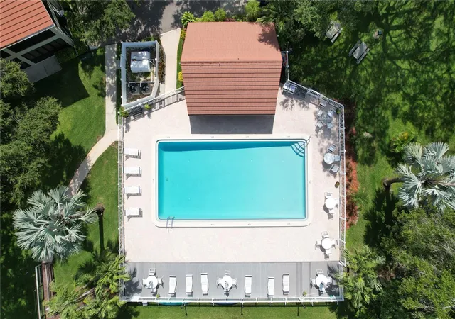 59th image of 2020 Lakeview Dr #203, Clearwater, FL 33763 | MLS# TB8417294