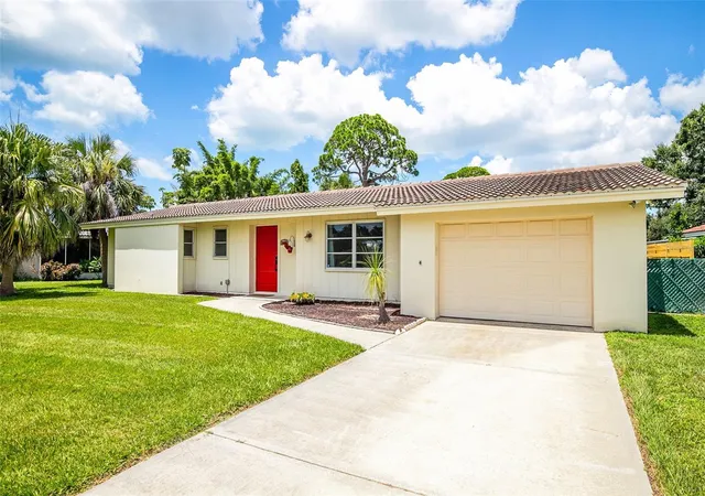 2nd image of 7460 Mariana Dr, Sarasota, FL 34231 | MLS# A4662030