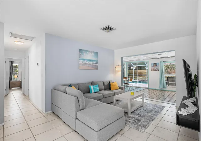4th image of 7460 Mariana Dr, Sarasota, FL 34231 | MLS# A4662030