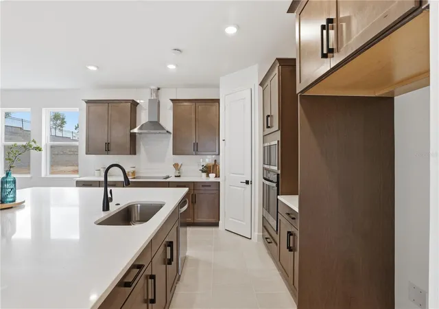 5th image of 468 Veneto Cir, Clermont, FL 34715 | MLS# O6335824