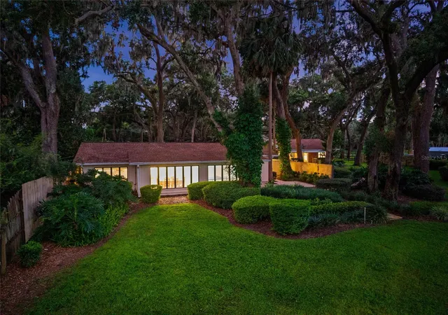 3rd image of 10745 Se Sunset Harbor Rd, Summerfield, FL 34491 | MLS# OM707627