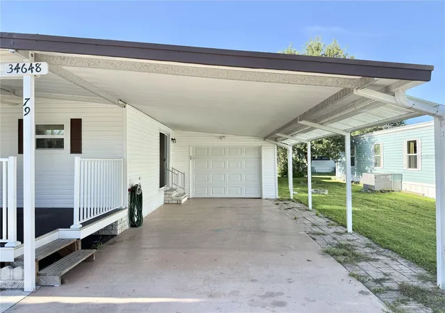 Homes for sale in Zephyrhills, FL | 34648 Sweetpea Ln, Zephyrhills, FL 33541 | MLS# TB8417789