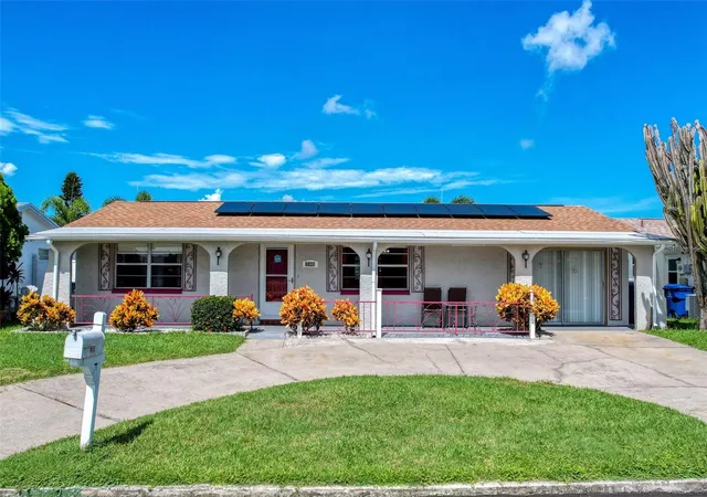 5th image of 2349 Hama Dr, Holiday, FL 34691 | MLS# W7878180