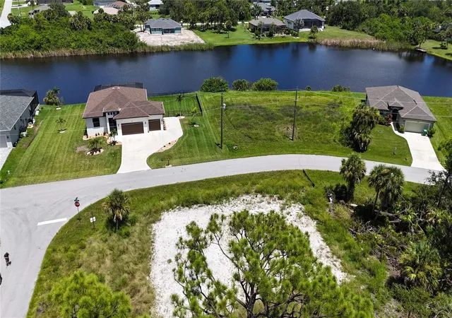 4th image of 109 Hawk Dr, Rotonda West, FL 33947 | MLS# N6140111