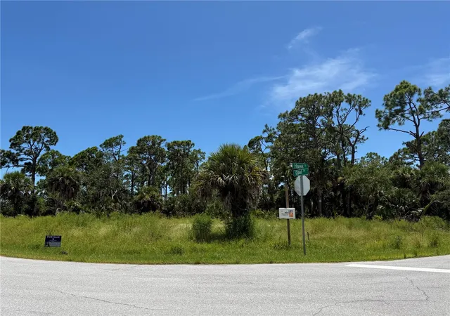 5th image of 109 Hawk Dr, Rotonda West, FL 33947 | MLS# N6140111