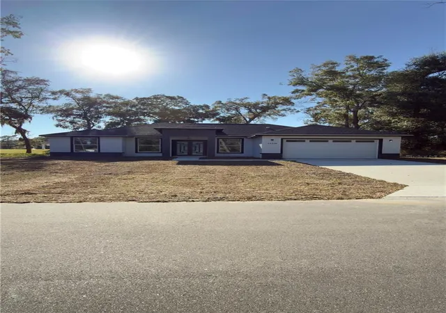 Photo 1 of Single family home for sale at 12320 Se 70th Avenue, Belleview, FL 34420 | MLS# O6336321 | Listing updated on 2026-08-05