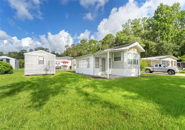 Photo 3 of Manufactured home for sale at 2092 Culbreath Rd #A27, Brooksville, FL 34602 | MLS# TB8418033 | Listing updated on 2026-10-19