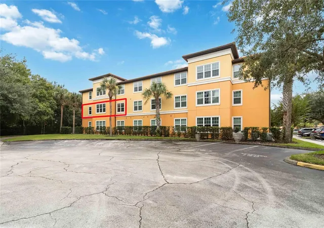 3rd image of 5459 Vineland Rd, Orlando, FL 32811