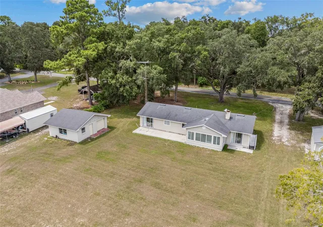 3rd image of 6417 Baker Rd, Keystone Heights, FL 32656 | MLS# GC533348