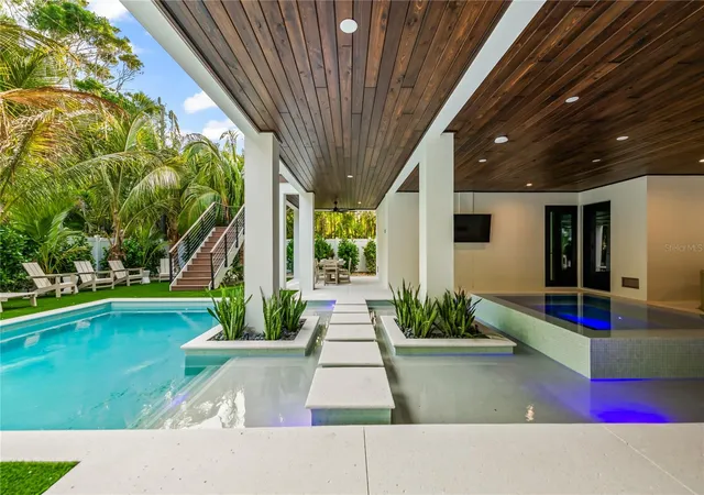 3rd image of 107 Maple Ave, Anna Maria, FL 34216 | MLS# TB8418423
