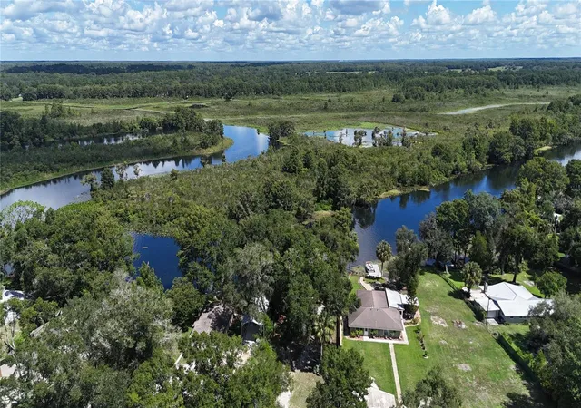 Photo 4 of Manufactured home for sale at 3750 Hilltop, Dunnellon, FL 34433 | MLS# O6336609 | Listing updated on 2026-10-06