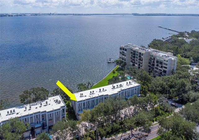Homes for sale in Tampa, FL | 5010 Bayshore Blvd #7, Tampa, FL 33611 | MLS# TB8418456