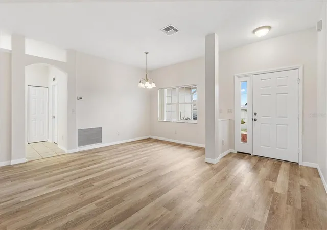 5th image of 17409 Se 111Th Cir, Summerfield, FL 34491 | MLS# OM707769