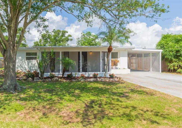 Homes for sale in Saint Petersburg, FL | 5640 Cedar St Ne, Saint Petersburg, FL 33703 | MLS# TB8418636