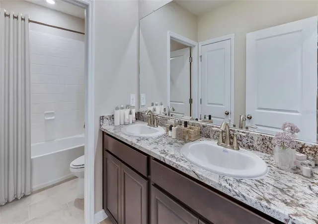 4th image of 18222 Gander Ter, Lakewood Ranch, FL 34211 | MLS# A4662383