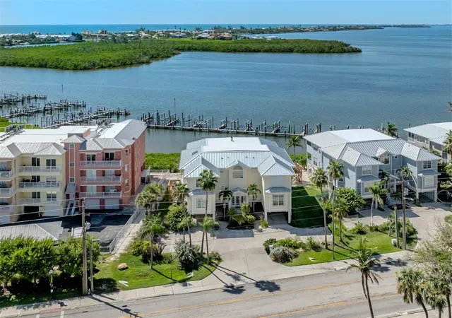 Photo 1 of Condo for sale at 1400 Beach Rd #3, Englewood, FL 34223 | MLS# N6140134 | Listing updated on 2026-10-06