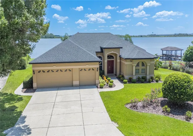 3rd image of 102 Bayberry Dr, Polk City, FL 33868 | MLS# L4955251