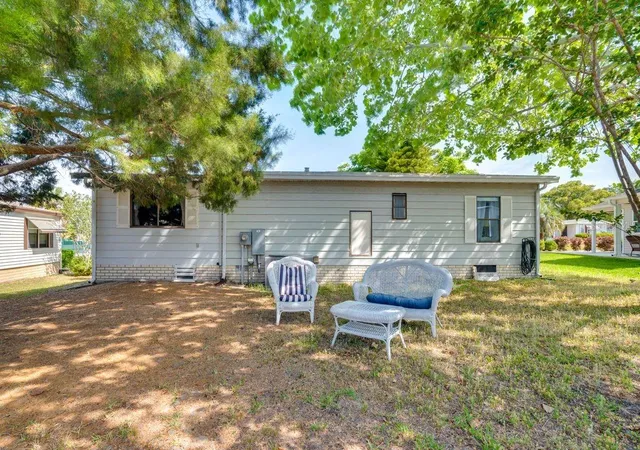 Photo 3 of Manufactured home for sale at 1224 Dustin Dr, Lady Lake, FL 32159 | MLS# OM707875 | Listing updated on 2026-09-29