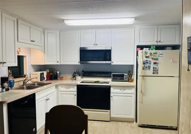 5th image of 3153 Orchard Dr, North Fort Myers, FL 33917 | MLS# A4662569