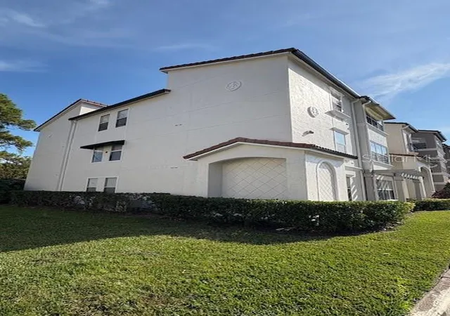 2nd image of 5120 Conroy Rd, ORLANDO, FL 32811