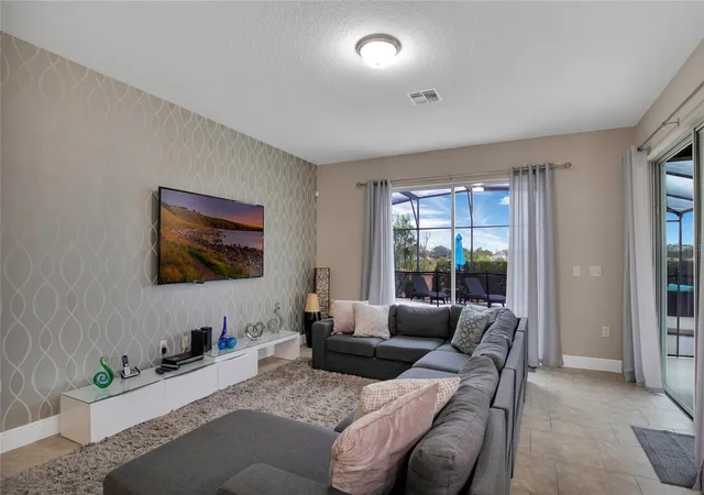 5th image of 4103 Oaktree Dr, Davenport, FL 33837 | MLS# S5133053