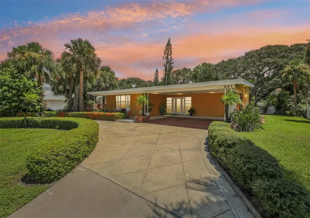 63rd image of 941 Gulf Blvd, Belleair Beach, FL 33786 | MLS# TB8419416