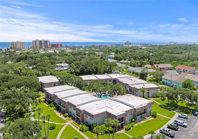 2nd image of 3800 Saxon Dr, NEW SMYRNA BEACH, FL 32169